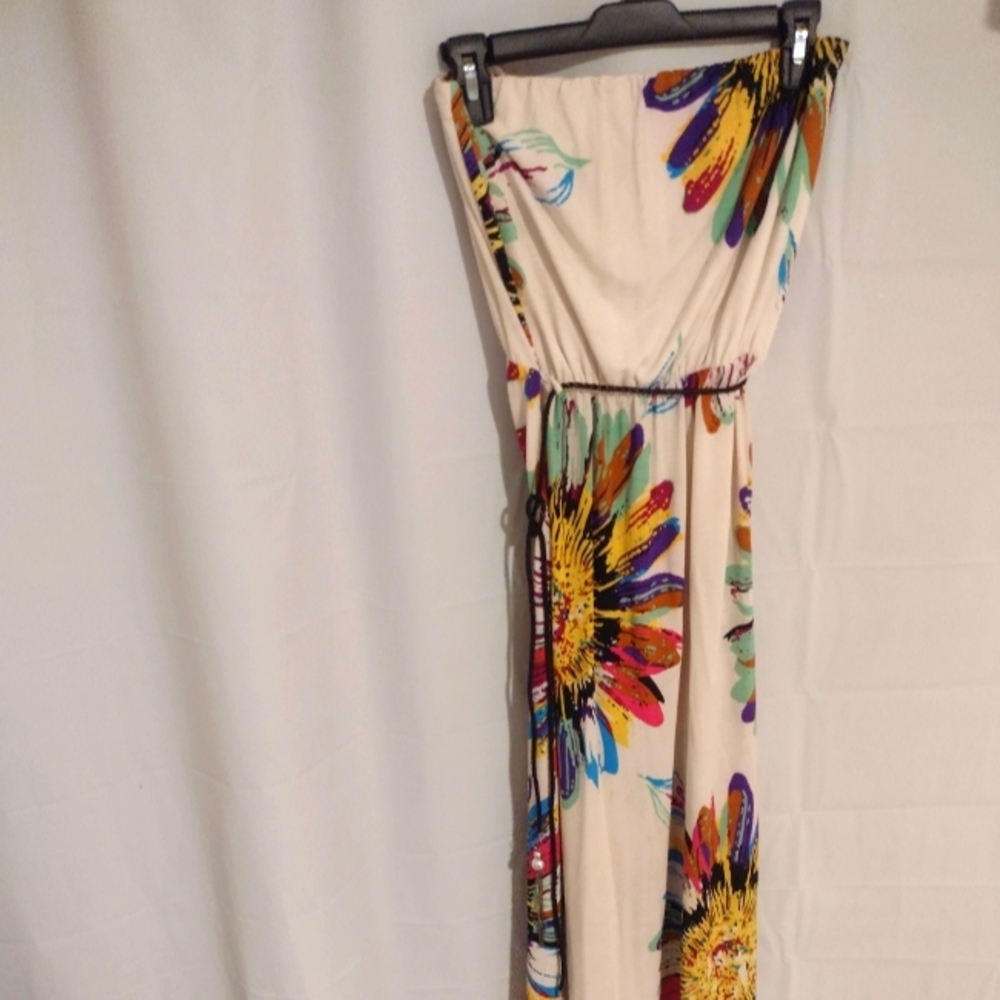 Sleeveless maxi dress